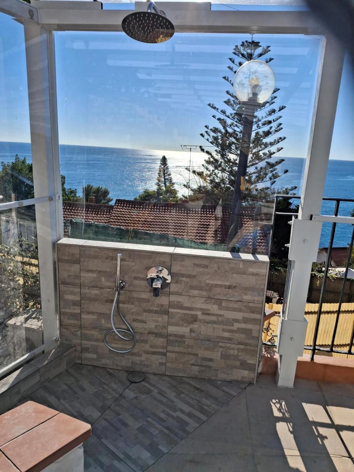 Villa Del Mare Ligure Terme & Spa Piscina A 37 Gradi ซานตาสเตฟาโน อัล มาเร ภายนอก รูปภาพ