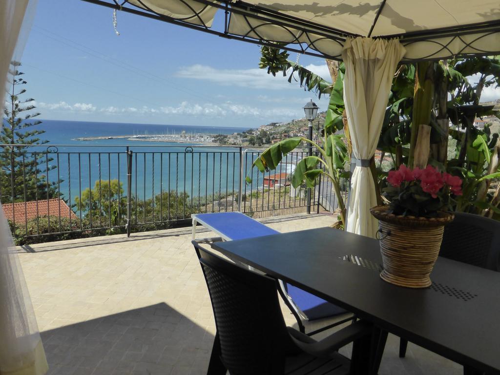 Villa Del Mare Ligure Terme & Spa Piscina A 37 Gradi ซานตาสเตฟาโน อัล มาเร ภายนอก รูปภาพ