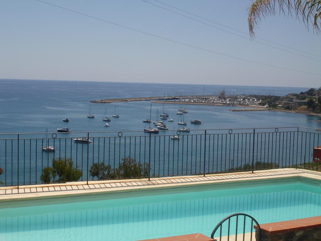 Villa Del Mare Ligure Terme & Spa Piscina A 37 Gradi ซานตาสเตฟาโน อัล มาเร ภายนอก รูปภาพ