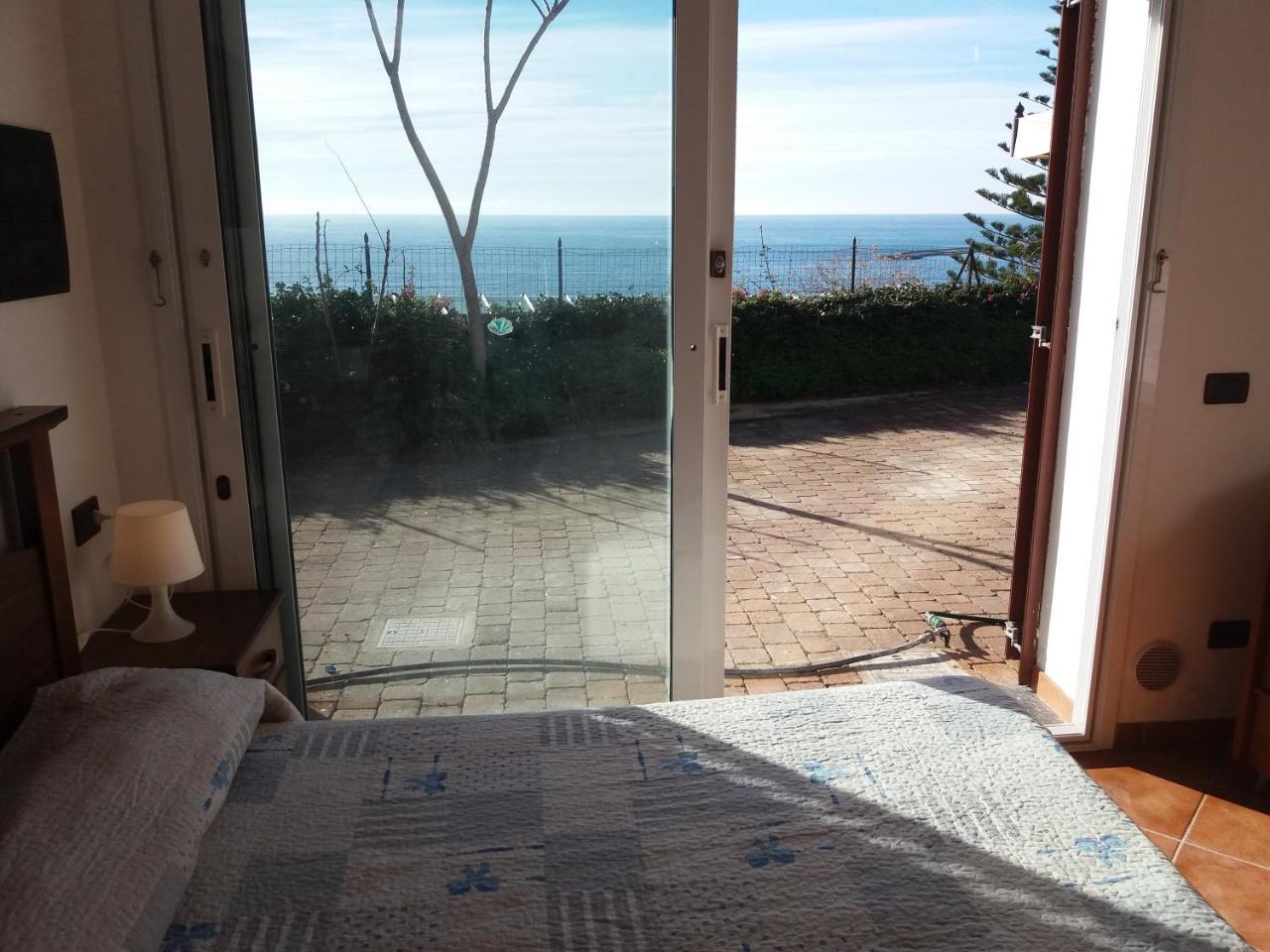 Villa Del Mare Ligure Terme & Spa Piscina A 37 Gradi ซานตาสเตฟาโน อัล มาเร ภายนอก รูปภาพ