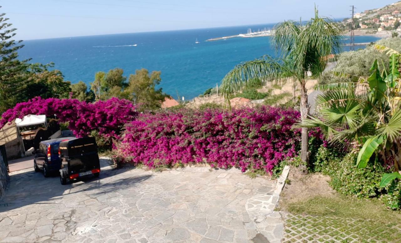 Villa Del Mare Ligure Terme & Spa Piscina A 37 Gradi ซานตาสเตฟาโน อัล มาเร ภายนอก รูปภาพ